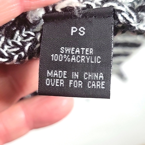 I.N. STUDIO Black and White Diamond Knit Open Front Cardigan Size PS - Picture 3 of 6